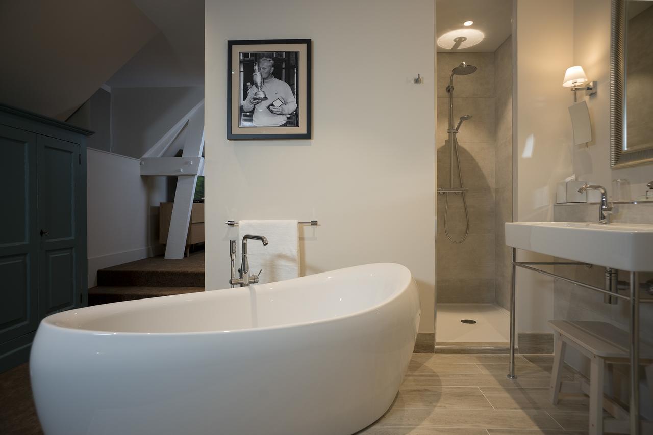 Отель Grand Slam Le Vaudreuil Экстерьер фото